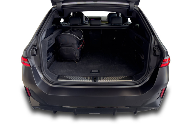BMW i5 TOURING EV 2023+ CAR BAGS SET 5 PCS