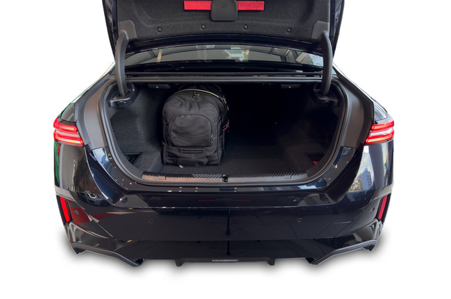 BMW 5 LIMOUSINE 2023+ CAR BAGS SET 4 PCS